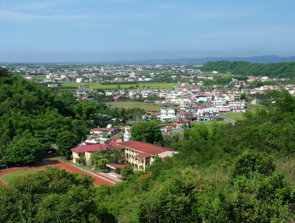 龍肚國民小學學校照片